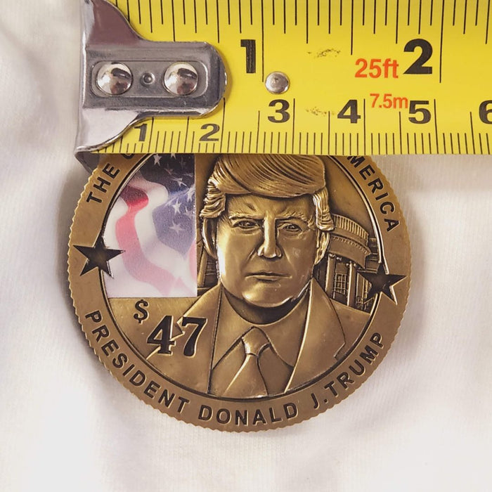 Exclusive President Trump "We The People" Challenge Coin (Limited Edition)