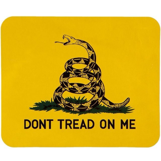 Gadsden Don't Tread on Me Deluxe Polar Fleece Blanket - PatriotDepot.com