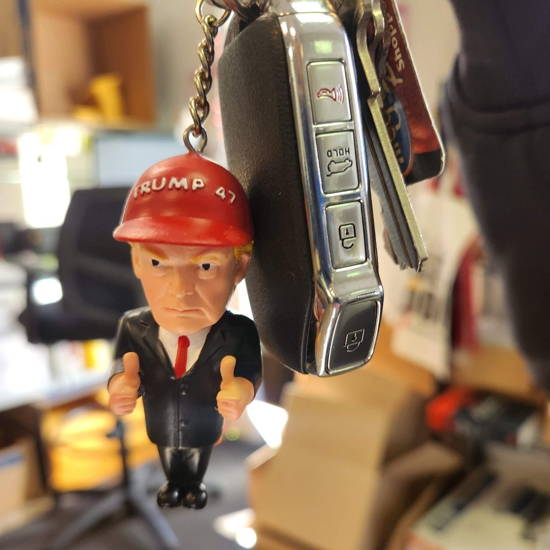 President Trump 47 Thumbs Up Keychain (Exclusive) - PatriotDepot.com