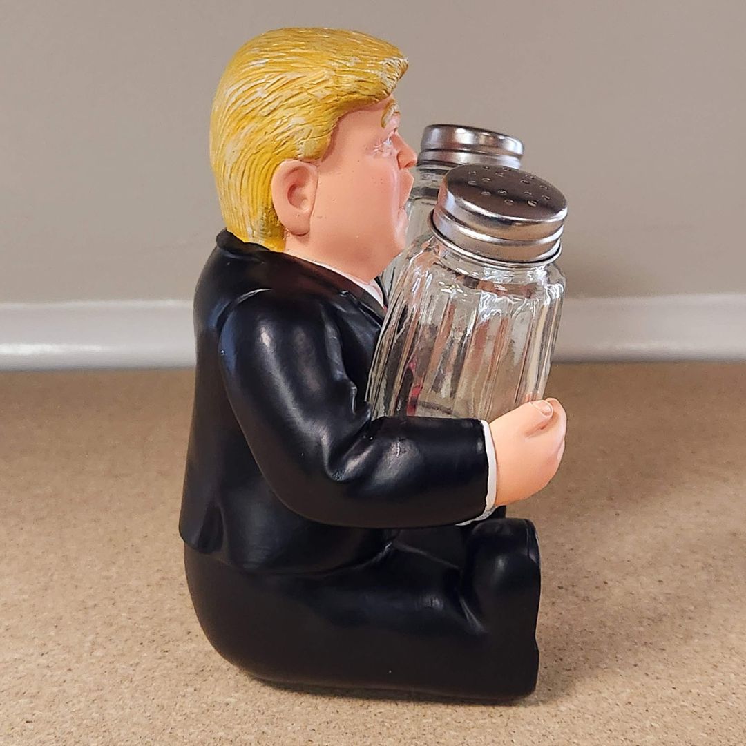 President Trump Salt & Pepper Shaker Holder - PatriotDepot.com