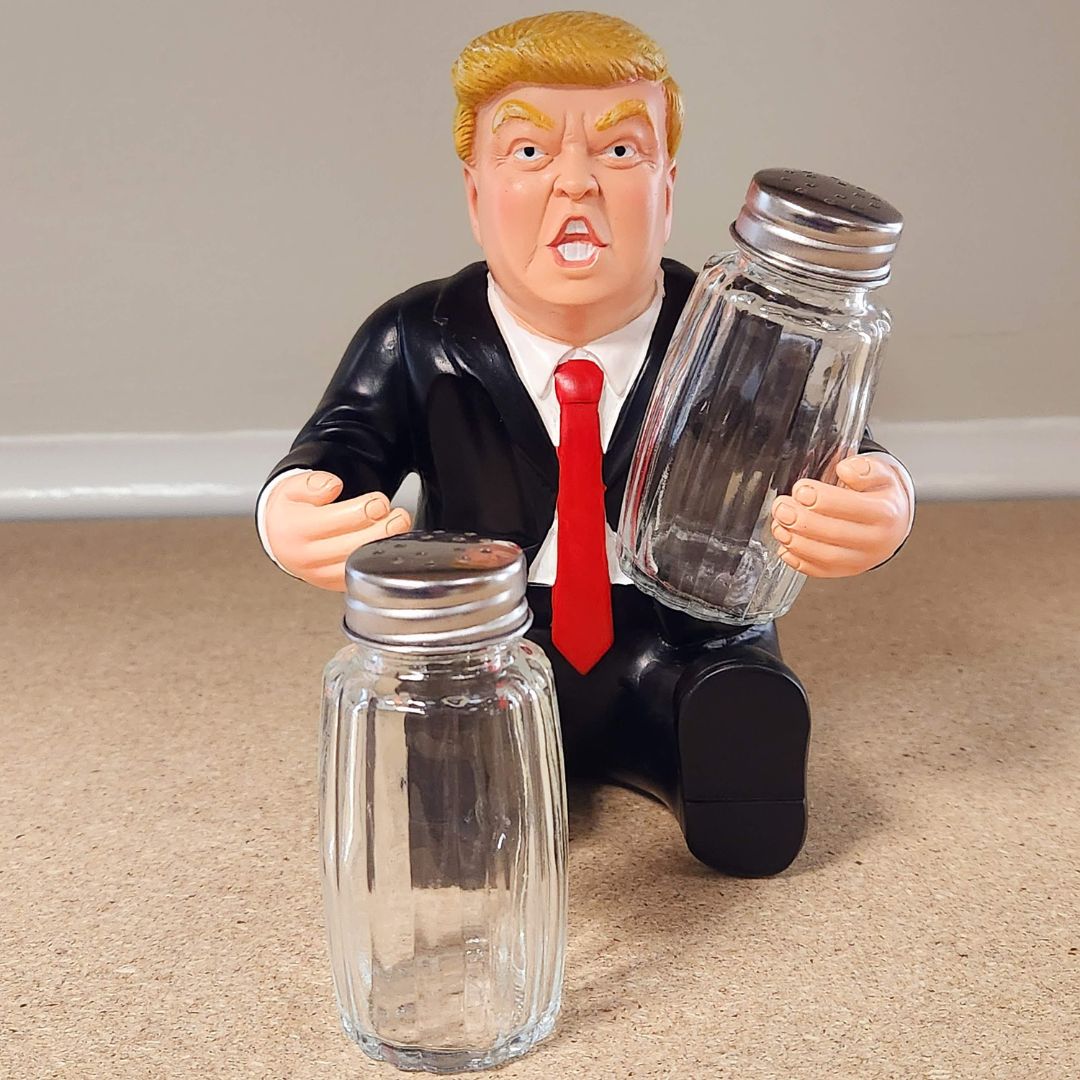 President Trump Salt & Pepper Shaker Holder - PatriotDepot.com